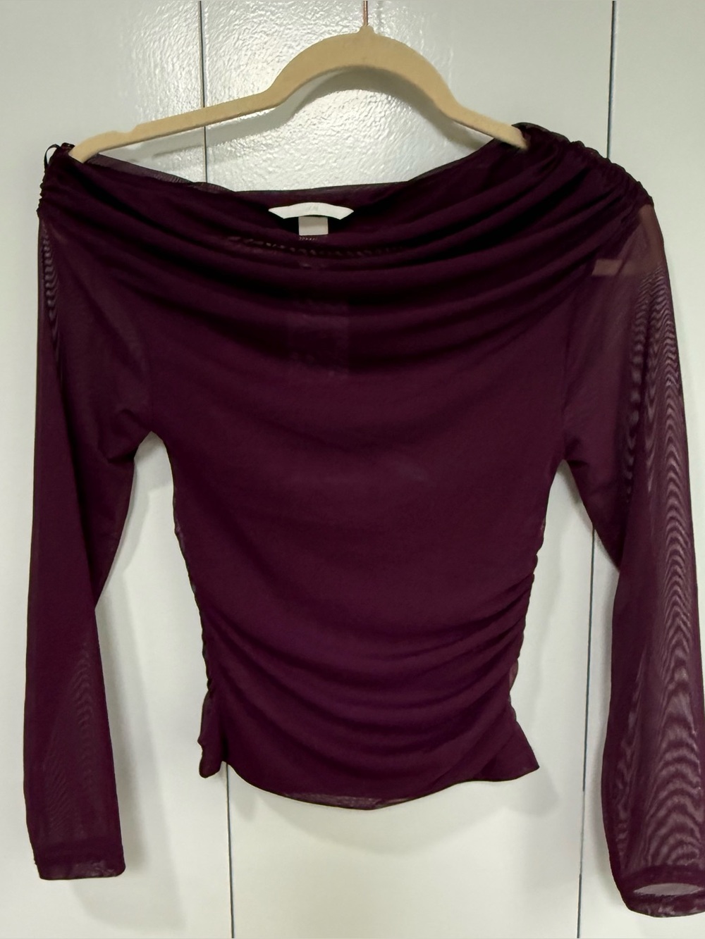H&M Women’s Off-Shoulder Ruched Long Sleeve Top - Plum
